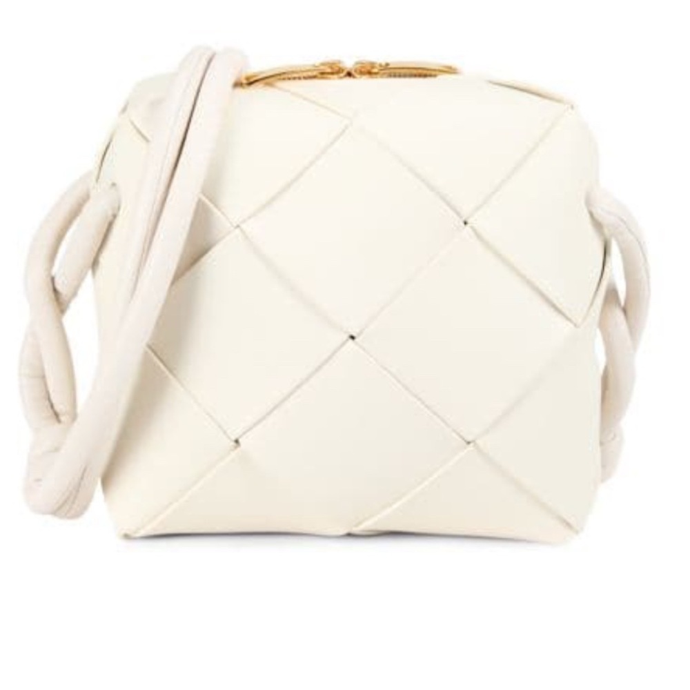 BOTTEGA VENETA
Intercciato Leather Shoulder Bag
